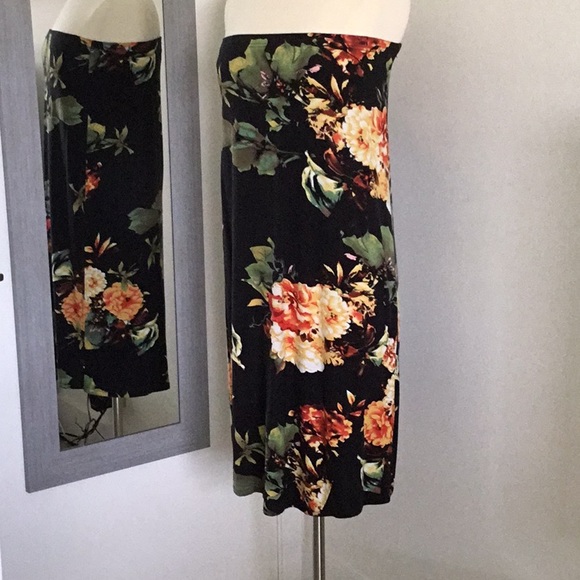 Jeans By Buffalo Floral Print long skirt. - Picture 2 of 3